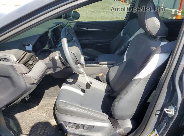 4T1DAACK2SU053985 2025 TOYOTA CAMRY Серый Вид салона спереди