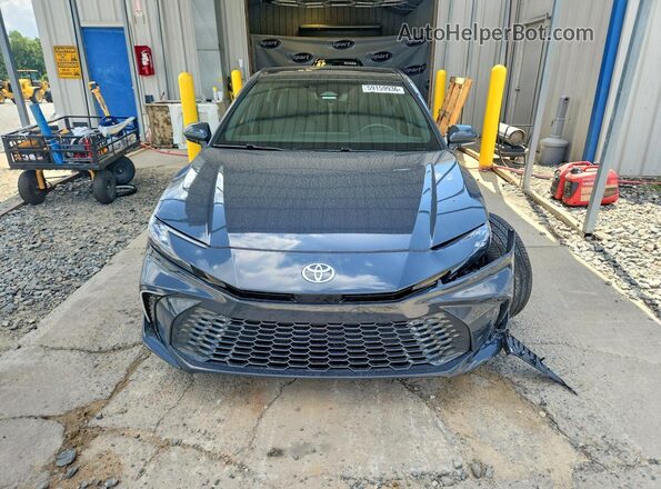 4T1DAACK2SU055445 2025 TOYOTA CAMRY Серый Вид спереди