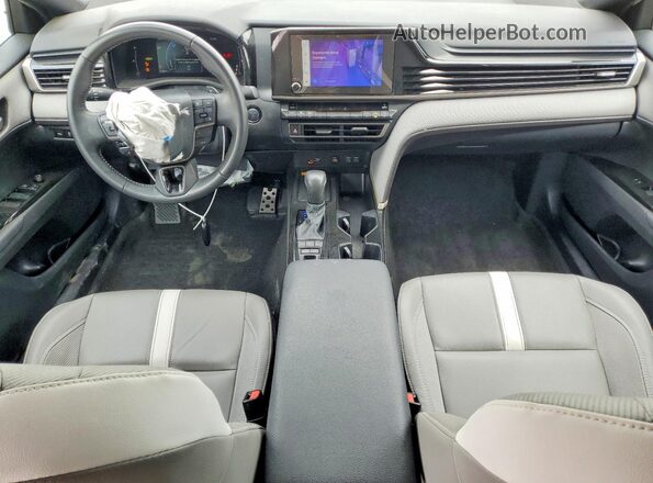 4T1DAACK2SU085044 2025 TOYOTA CAMRY Белый Вид панели приборов