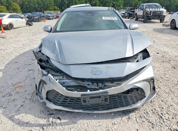 4T1DAACK2SU103879 2025 TOYOTA CAMRY Серебряный Вид спереди