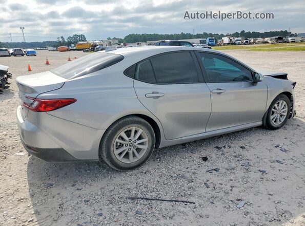 4T1DAACK2SU103879 2025 TOYOTA CAMRY Серебряный Задняя правая четверть