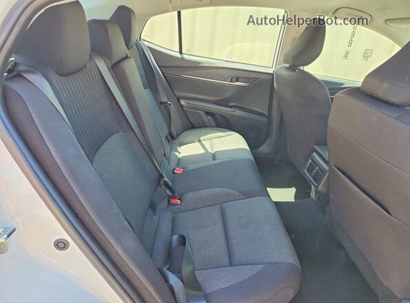 4T1DAACK2SU116678 2025 TOYOTA CAMRY White Rear seats view