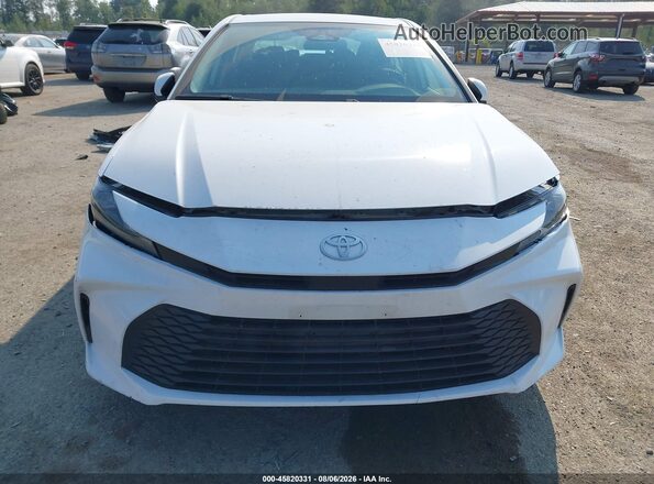 4T1DAACK2SU501352 2025 TOYOTA CAMRY White Widok wnętrza z tyłu