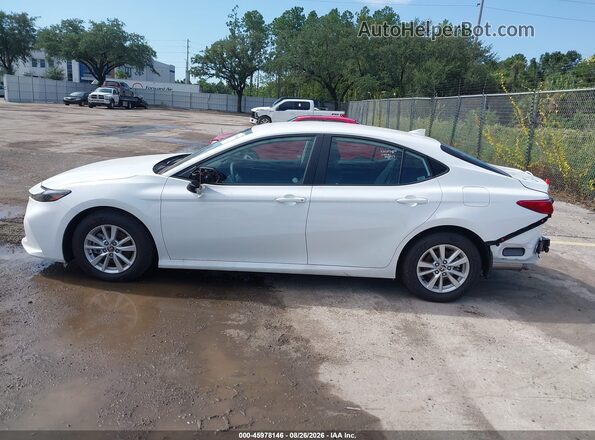 4T1DAACK2TU225806 2026 TOYOTA CAMRY White Vista interior de 360 grados