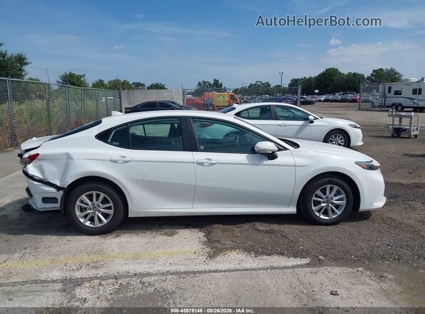4T1DAACK2TU225806 2026 TOYOTA CAMRY White Vista interior trasera