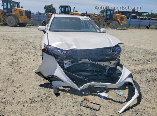 4T1DAACK2TU236191 2026 TOYOTA CAMRY White Widok z przodu