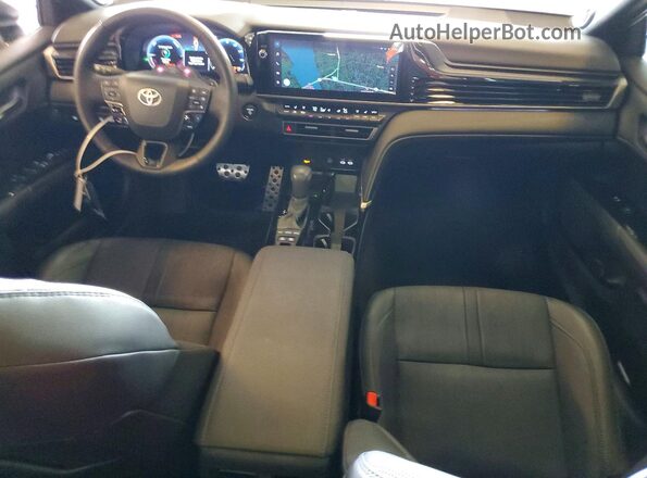4T1DAACK2TU252780 2026 TOYOTA CAMRY White Vista del salpicadero