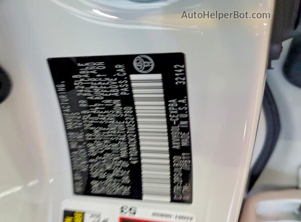 4T1DAACK2TU252780 2026 TOYOTA CAMRY White Vista del compartimento del motor