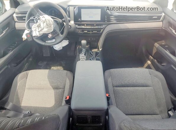 4T1DAACK2TU314565 2026 TOYOTA CAMRY Blue Dashboard view