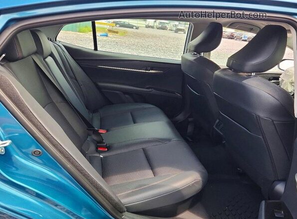 4T1DAACK2TU727991 2026 TOYOTA CAMRY Blue Vista de los asientos traseros