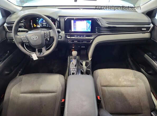 4T1DAACK3SU021336 2025 TOYOTA CAMRY Gray Առջևի վահանակի տեսք