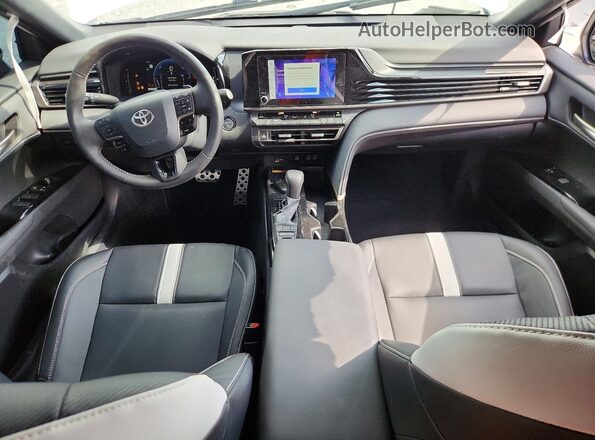 4T1DAACK3SU043949 2025 TOYOTA CAMRY White Dashboard view