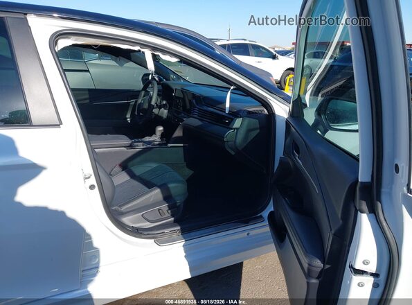 4T1DAACK3SU153349 2025 TOYOTA CAMRY White Вид салону спереду
