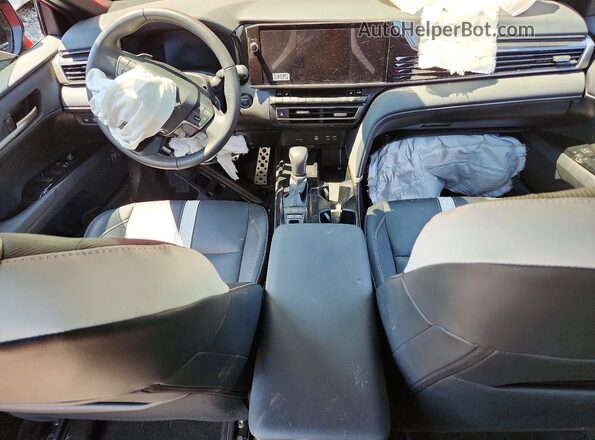 4T1DAACK3SU200430 2025 TOYOTA CAMRY Красный Вид панели приборов