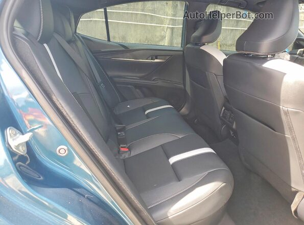 4T1DAACK3SU528897 2025 TOYOTA CAMRY Green Widok tylnych siedzeń
