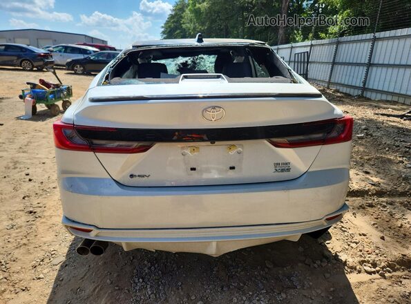 4T1DAACK3SU635741 2025 TOYOTA CAMRY Белый Вид сзади