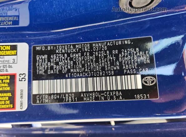 4T1DAACK3TU282158 2026 TOYOTA CAMRY Blue Widok naklejki z numerem VIN