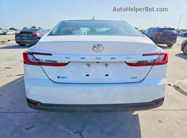 4T1DAACK3TU662486 2026 TOYOTA CAMRY Белый Вид сзади