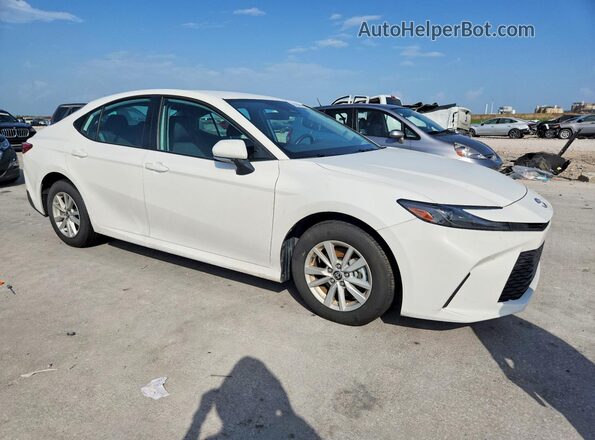 4T1DAACK3TU662486 2026 TOYOTA CAMRY Белый Передняя правая четверть