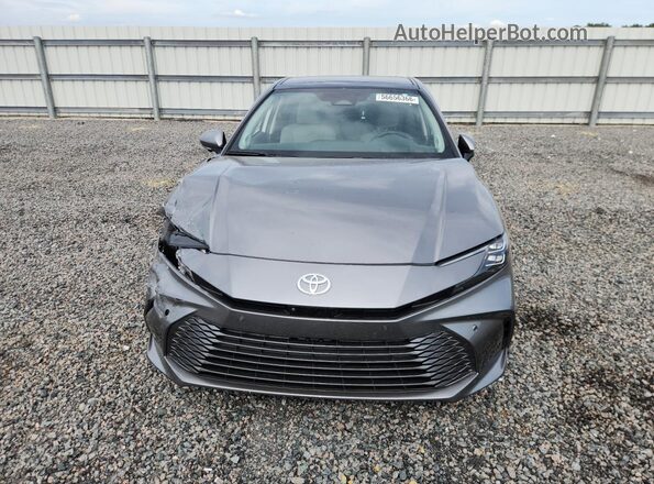 4T1DAACK3TU665131 2026 TOYOTA CAMRY Silver Вид спереду
