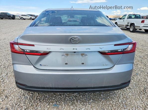 4T1DAACK4SU008367 2025 TOYOTA CAMRY Silver Սալոնի դիմացի տեսք