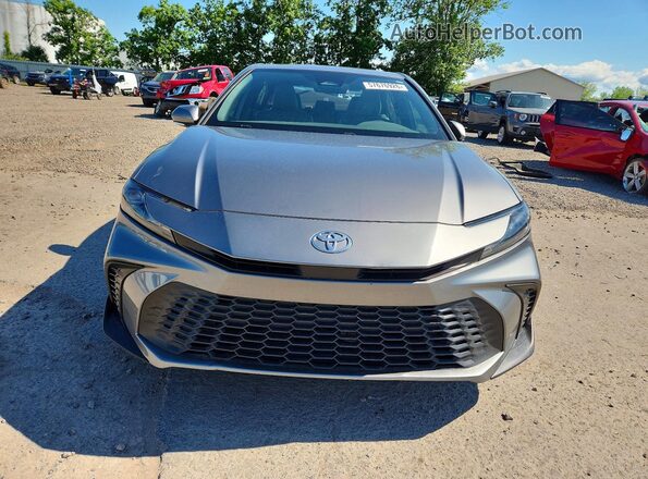 4T1DAACK4SU522509 2025 TOYOTA CAMRY Серый Вид спереди