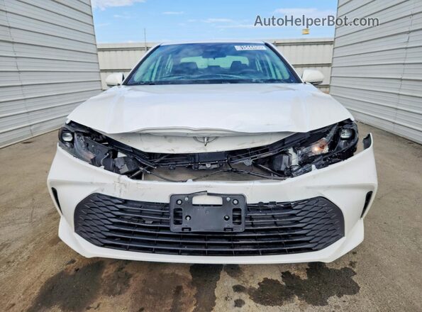 4T1DAACK4SU576473 2025 TOYOTA CAMRY White Widok z przodu