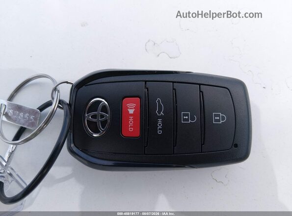 4T1DAACK4TU259567 2026 TOYOTA CAMRY Red Vista del salpicadero