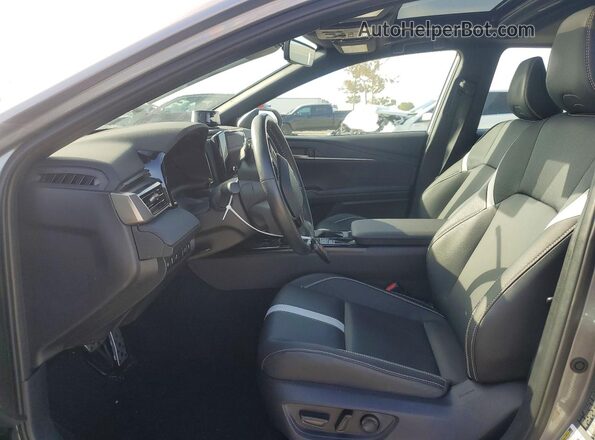 4T1DAACK5SU547581 2025 TOYOTA CAMRY Gray Widok wnętrza z przodu