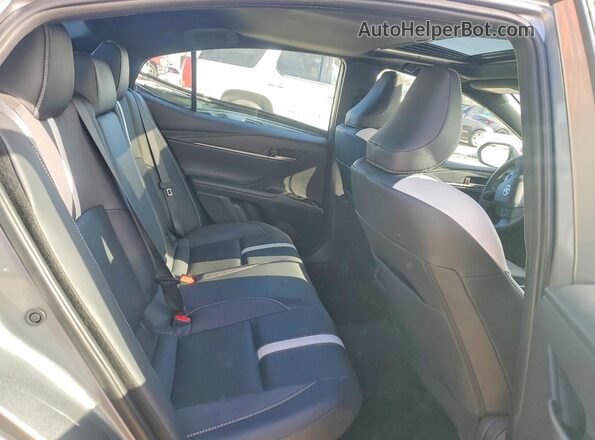 4T1DAACK5SU547581 2025 TOYOTA CAMRY Gray Widok tylnych siedzeń