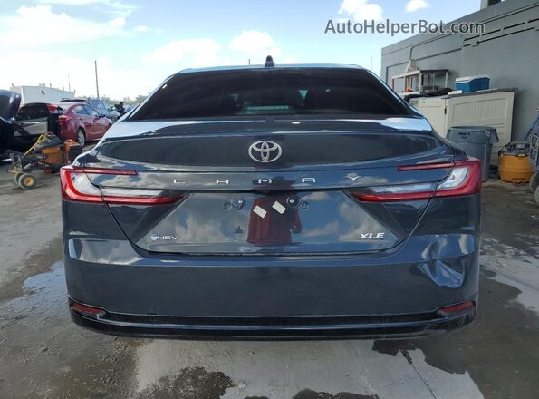 4T1DAACK5SU555504 2025 TOYOTA CAMRY Charcoal Widok z tyłu