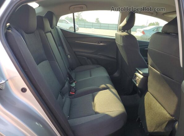 4T1DAACK5SU586929 2025 TOYOTA CAMRY Silver Вид задніх сидінь