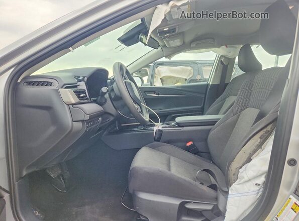 4T1DAACK5SU594819 2025 TOYOTA CAMRY Silver Front interior view