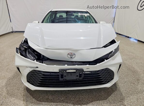 4T1DAACK5SU595484 2025 TOYOTA CAMRY Белый Вид спереди