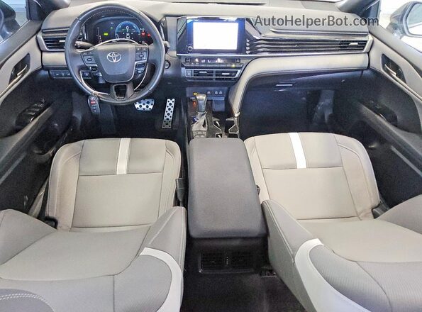 4T1DAACK5SU616463 2025 TOYOTA CAMRY White Dashboard view