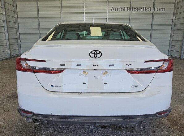 4T1DAACK5SU616463 2025 TOYOTA CAMRY White Rear view