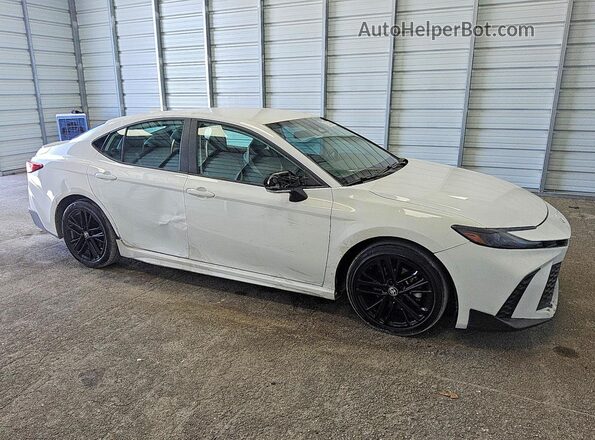 4T1DAACK5SU616463 2025 TOYOTA CAMRY White Front right
