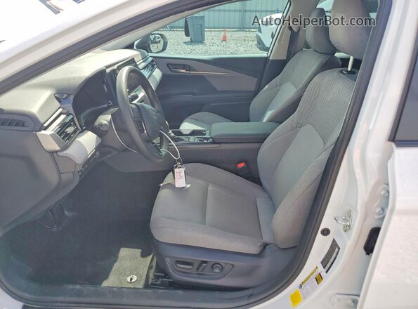 4T1DAACK5SU624823 2025 TOYOTA CAMRY Белый Вид салона спереди