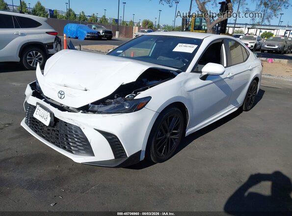 4T1DAACK5SU642223 2025 TOYOTA CAMRY White Առջևի ձախ երեք քառորդ տեսարան