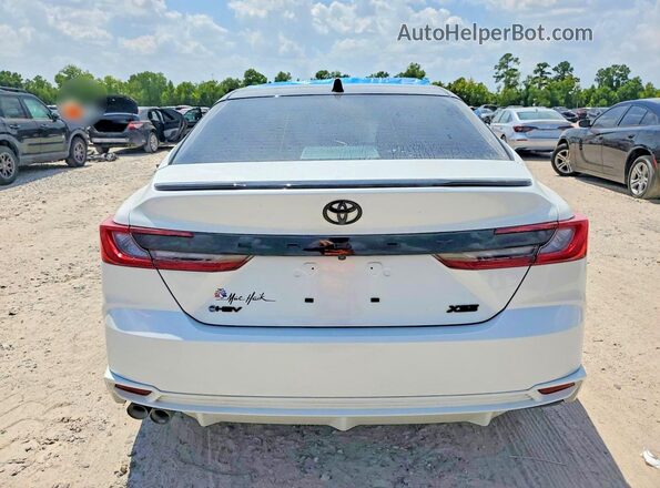 4T1DAACK5TU231437 2026 TOYOTA CAMRY White Вид ззаду