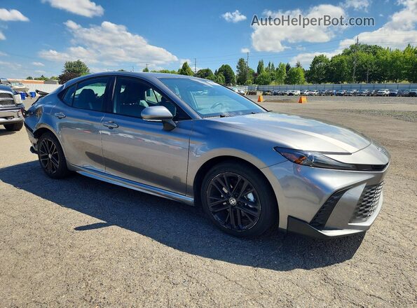 4T1DAACK5TU661484 2026 TOYOTA CAMRY Silver Przód prawy