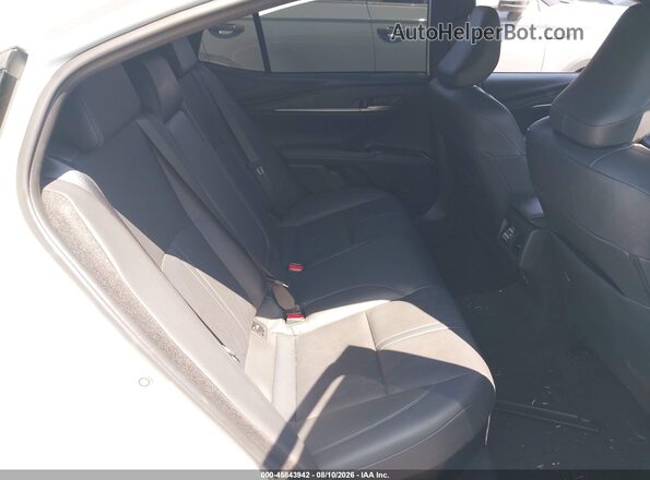4T1DAACK5TU741738 2026 TOYOTA CAMRY White Widok naklejki z numerem VIN