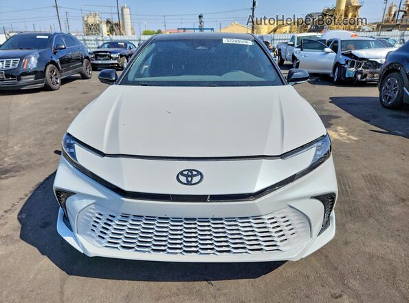 4T1DAACK6SU171635 2025 TOYOTA CAMRY Белый Вид спереди