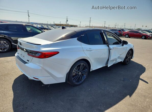 4T1DAACK6SU171635 2025 TOYOTA CAMRY Белый Задняя правая четверть