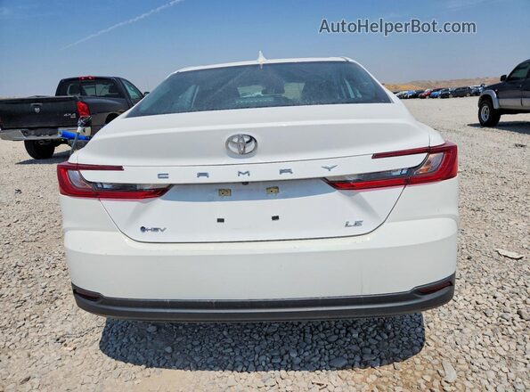 4T1DAACK6SU578581 2025 TOYOTA CAMRY White Սալոնի դիմացի տեսք
