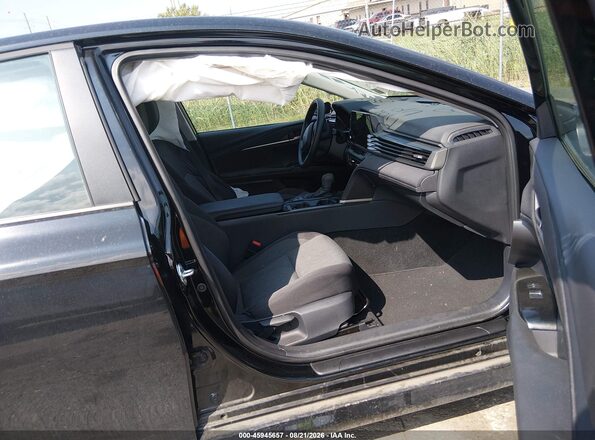 4T1DAACK6TU715357 2026 TOYOTA CAMRY Black Front interior view