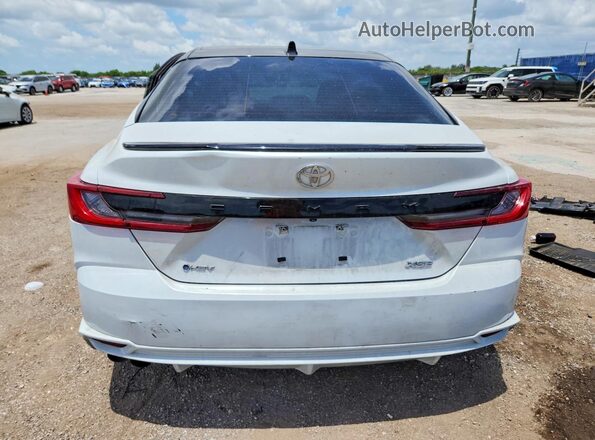 4T1DAACK7SU010646 2025 TOYOTA CAMRY White Widok z tyłu