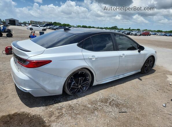 4T1DAACK7SU010646 2025 TOYOTA CAMRY White 