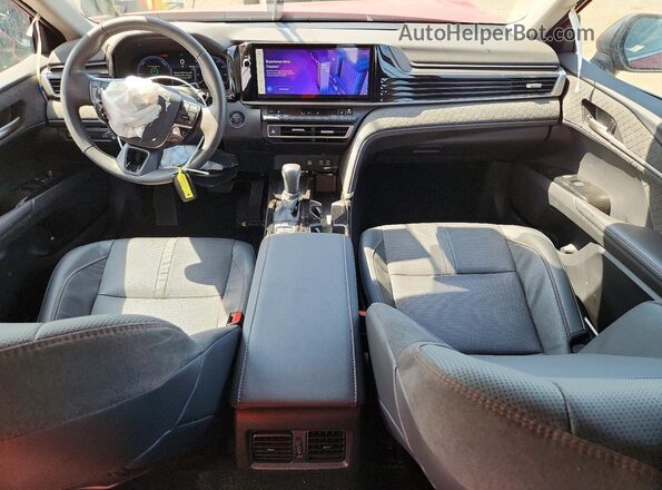4T1DAACK7SU057756 2025 TOYOTA CAMRY Red Vista del salpicadero