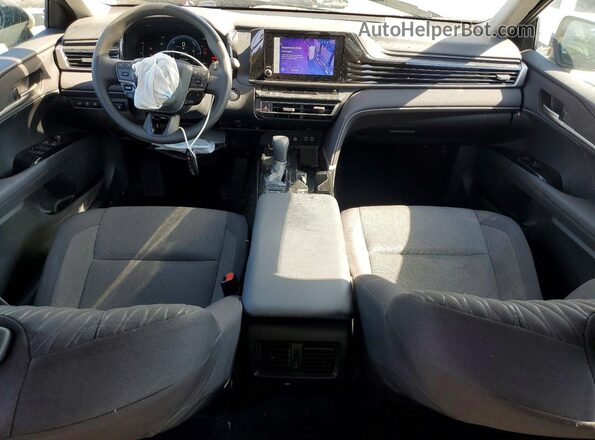 4T1DAACK7SU097030 2025 TOYOTA CAMRY Silver წინა პანელის ხედი